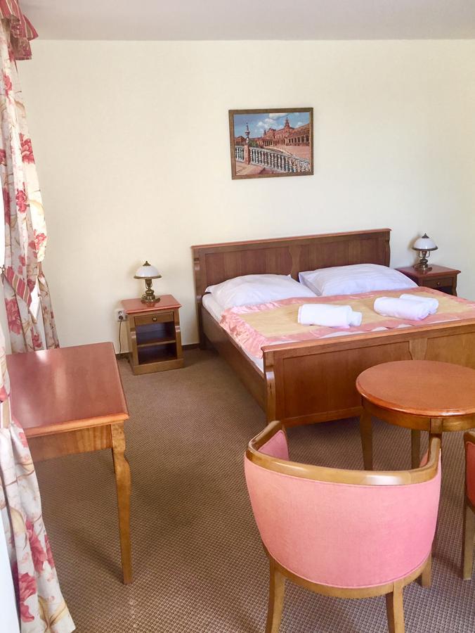 Rezidence Goethe Hotel Eagle Mariańskie Łaźnie Zewnętrze zdjęcie